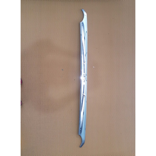 Ốp trang trí cản sau xe Mazda CX5 2018-2023 mạ crom cao cấp, sáng bóng