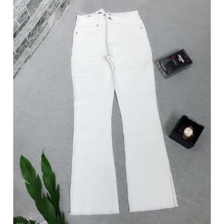 Quần Ống loe lở xẻ lai 1 bên