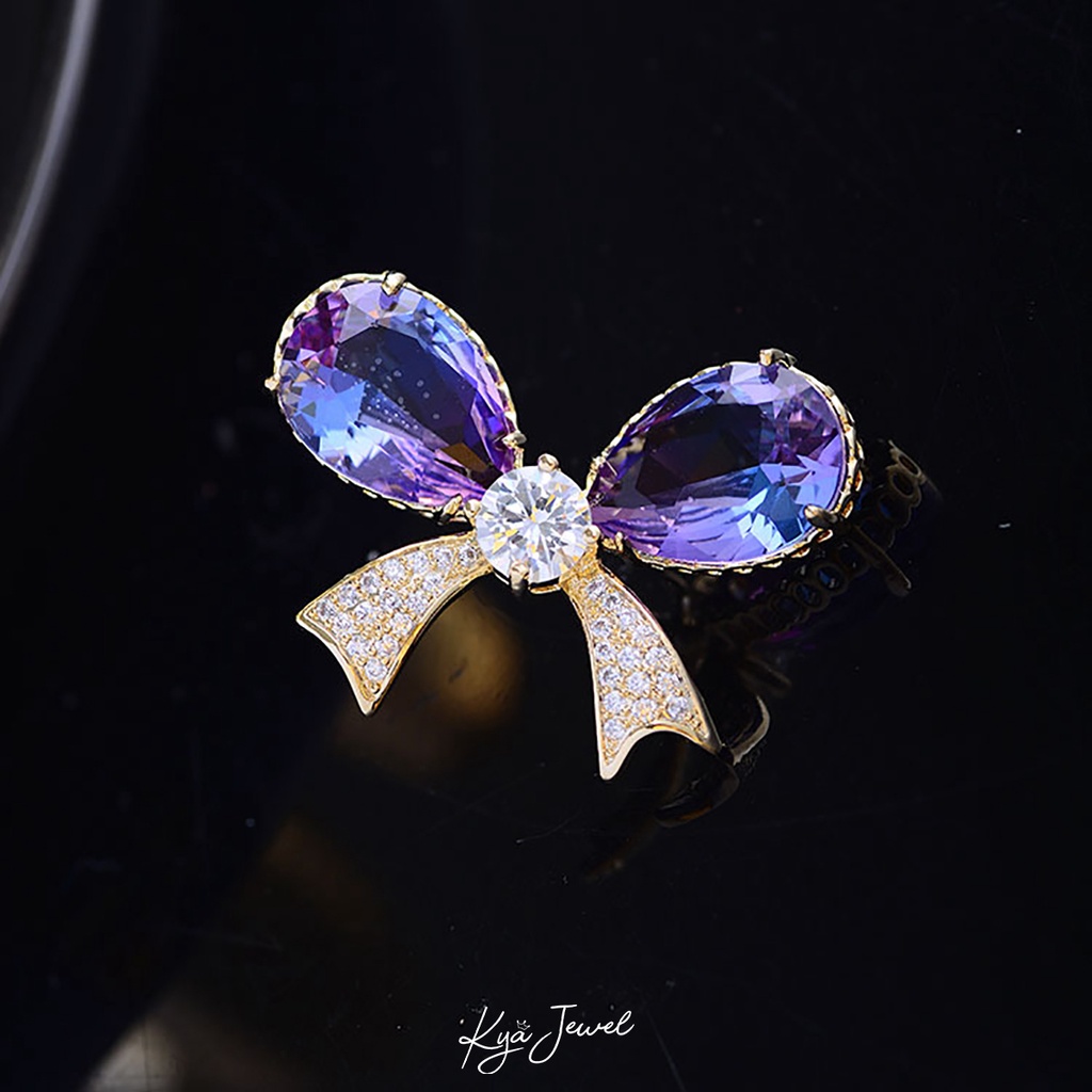 Pin Cài áo Kya Jewel nơ tím xanh ấn tượng