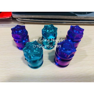 chụp dò đạp titan,