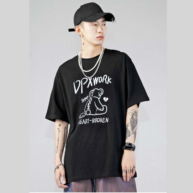 Áo thun trắng in hình gấu phản quang 2 màu vải cotton mềm mịn | BigBuy360 - bigbuy360.vn