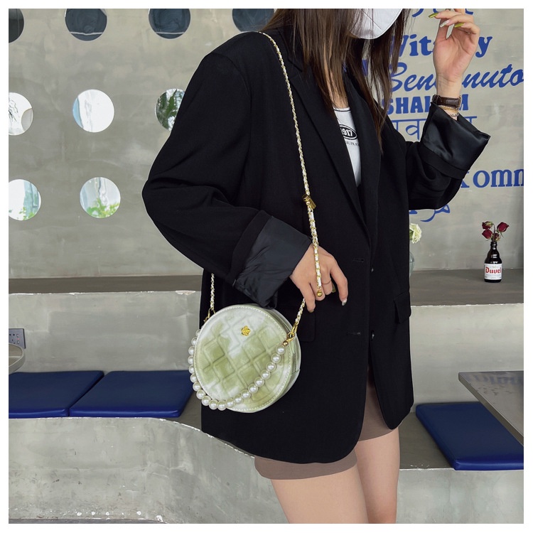 Túi đeo chéo JASMIN NOIR hình tròn họa tiết sọc caro đính ngọc trai thời trang cho nữ