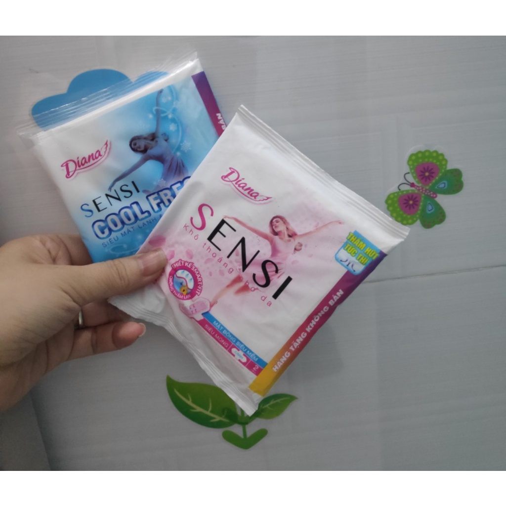 Date T8-25 Combo 5 bịch Băng vệ sinh Diana SenSi Cool Fresh / Sensi (2 miếng/ gói)