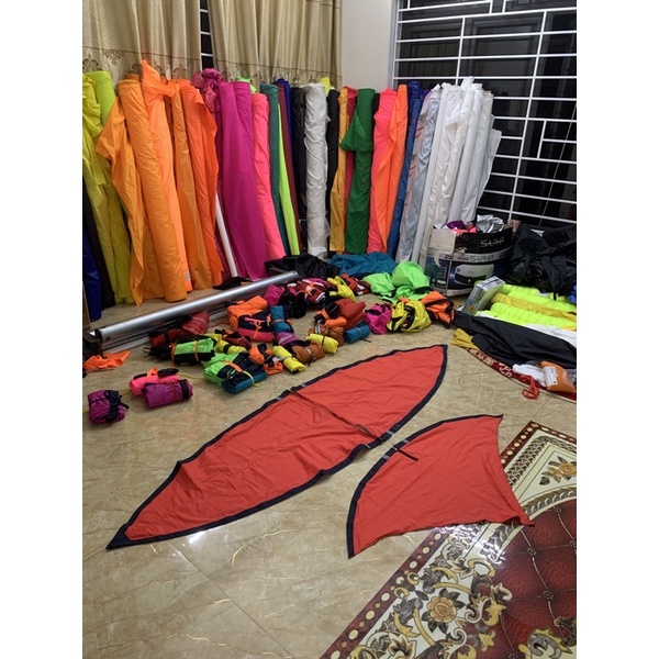 Áo mầu đỏ chất vải kro đủ kích thước từ 2m đến 5 m