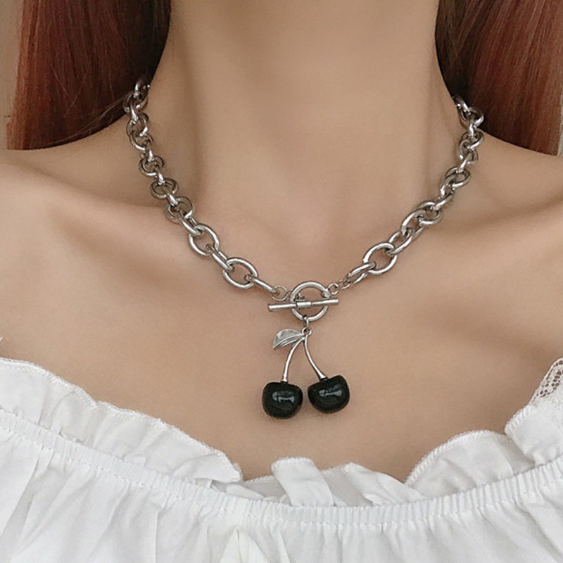 Dây Chuyền Mặt Quả Cherry Đen Phong Cách Vintage