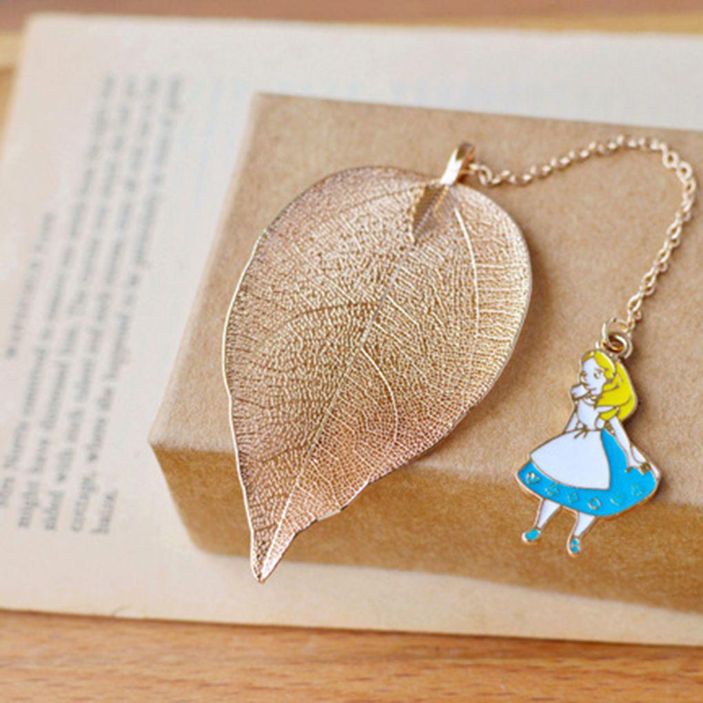 Thẻ Đánh Dấu Trang Sách Hình Thỏ Và Lá Màu Sắc Xinh Xắn
