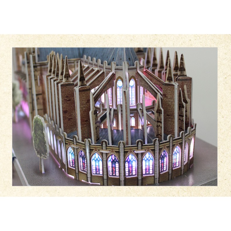 Mô hình giấy 3D CubicFun - Led Nhà thờ Đức Bà - Notre Dame De Paris (L173h)