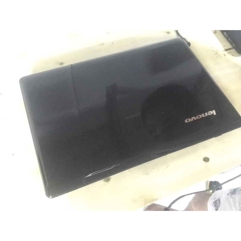 Laptop Lenovo core i5 2450M