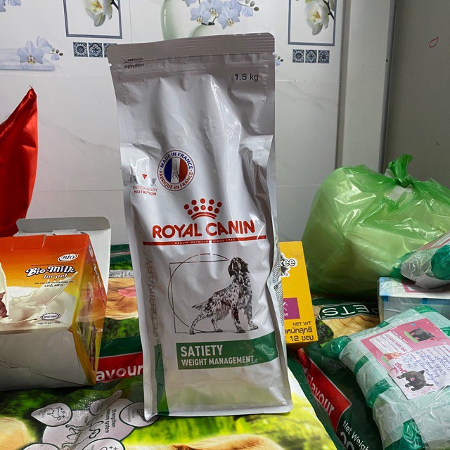 1.5kgROYAL CANIN SATIETY CANINE - KIỂM SOÁT CÂN NẶNG HỖ TRỢ KIỂM SOÁT CÂN NẶNG CHO CHÓ BỊ THỪA CÂN.