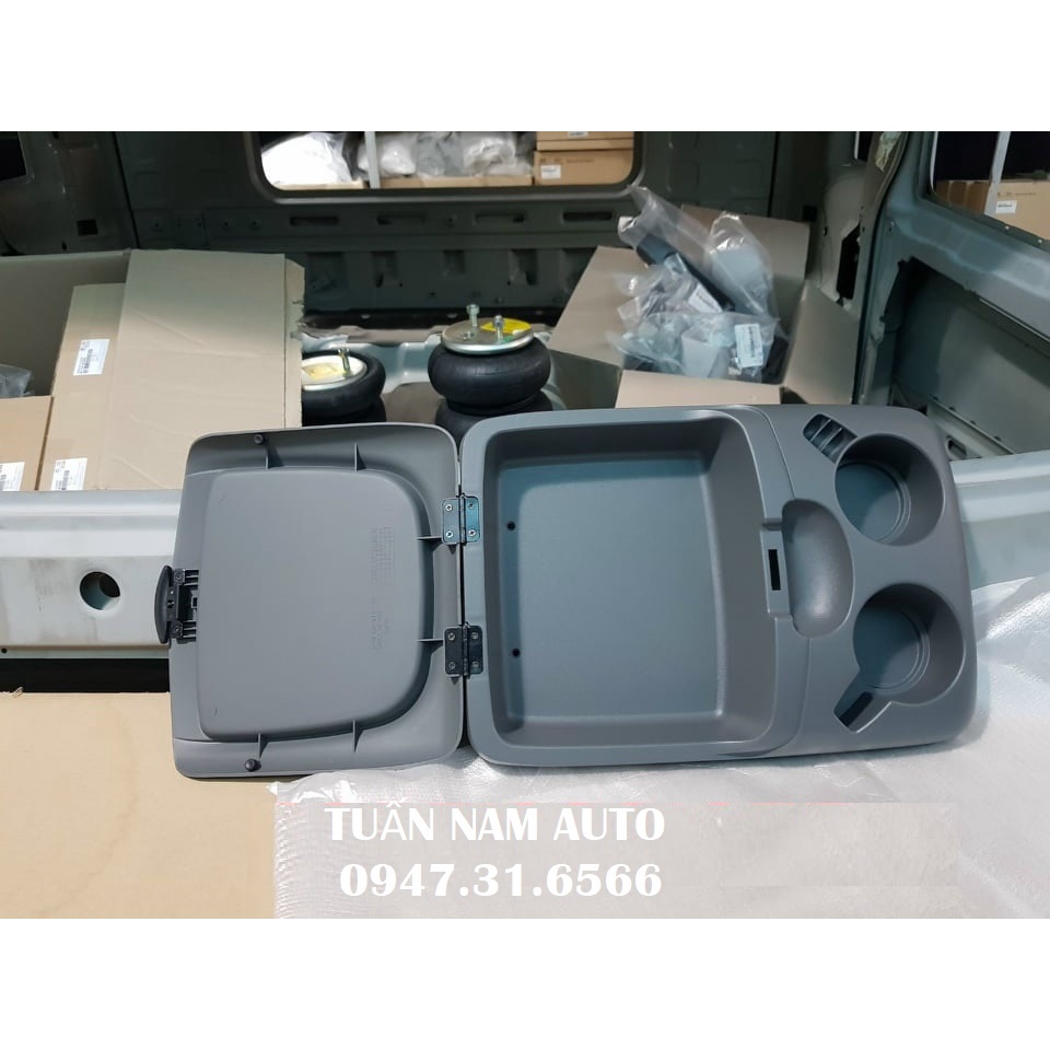 Cốp khay để cốc nước để đồ Hino, Hyundai, Auman Xe tải