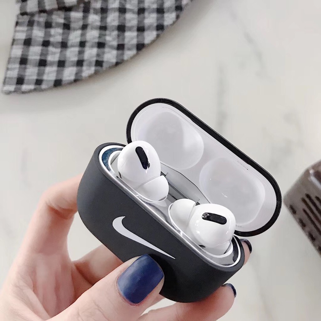 Fashion Shoes Brand Logo Casing Hard Case Black Apple AirPods Pro Case Simple AirPod 3 Case Cover