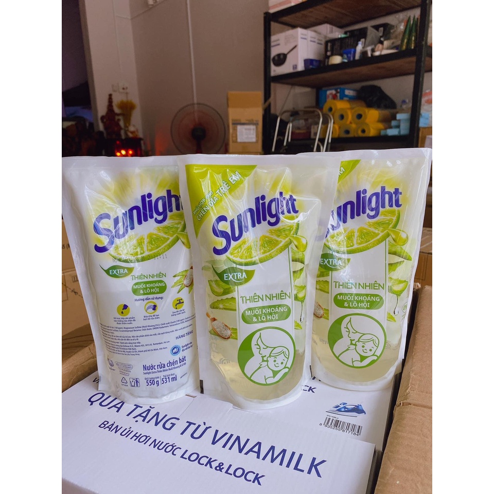 Combo 2 Túi (1 Túi - 550gr) Nước Rửa Chén Sunlight Thiên Nhiên Muối Khoáng Lô Hội