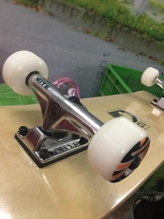 Ván trượt skateboard nhám Canada