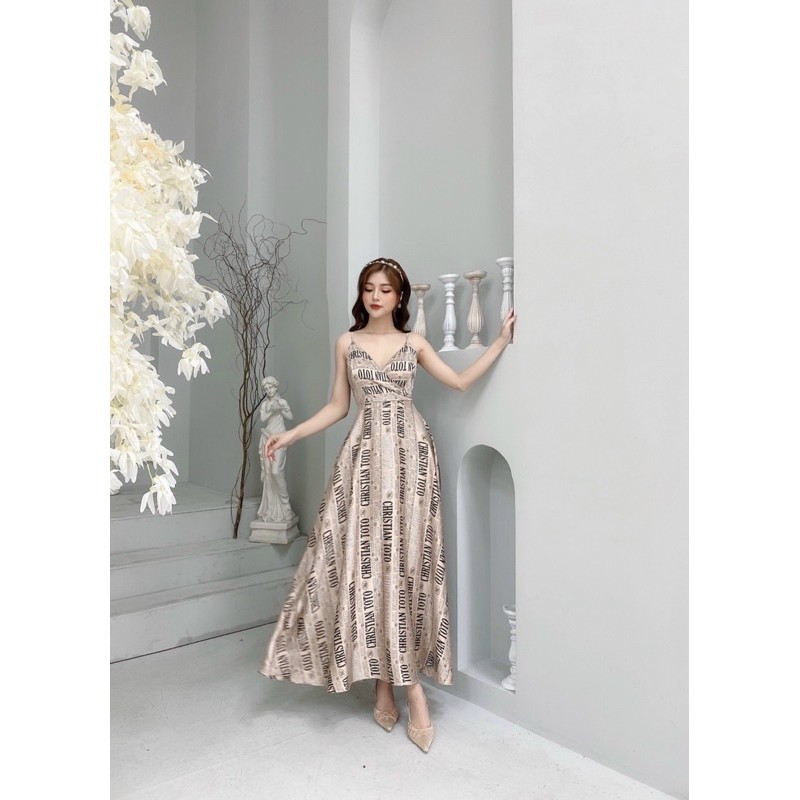 Váy lụa hai dây chữ