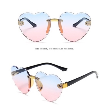 Kính mát gọng trái tim hoạt hình dễ thương cho bé