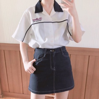 Sơ mi trắng thêu chữ Korea