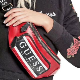Túi Bao tử GUESS Auth, mẫu đang on web