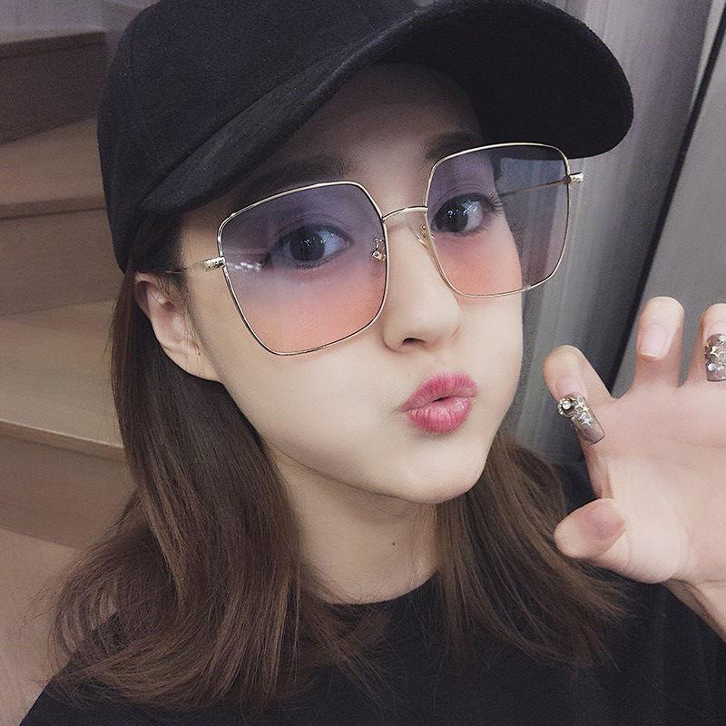 Kính Mát Gọng Vuông Lớn Chống Nắng Ngoài Trời Phong Cách Hàn Quốc Mới Cho Nữ