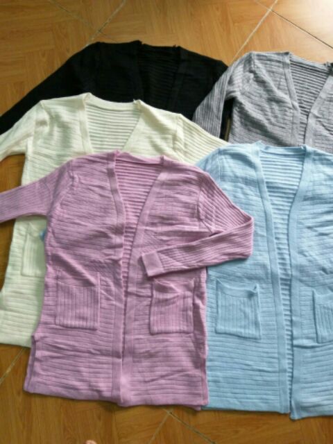 Áo khoác len Cardigan dáng dài xẻ tà phong cách Hàn Quốc siêu xinh | BigBuy360 - bigbuy360.vn