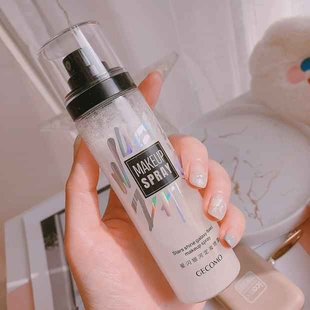 🌈🍓🍭 Xịt Khóa Lớp Trang Điểm, Xịt Nhũ Makeup Gecomo Ánh Nhũ Dưỡng Da, Cấp Ẩm, Làm Trắng - Y346