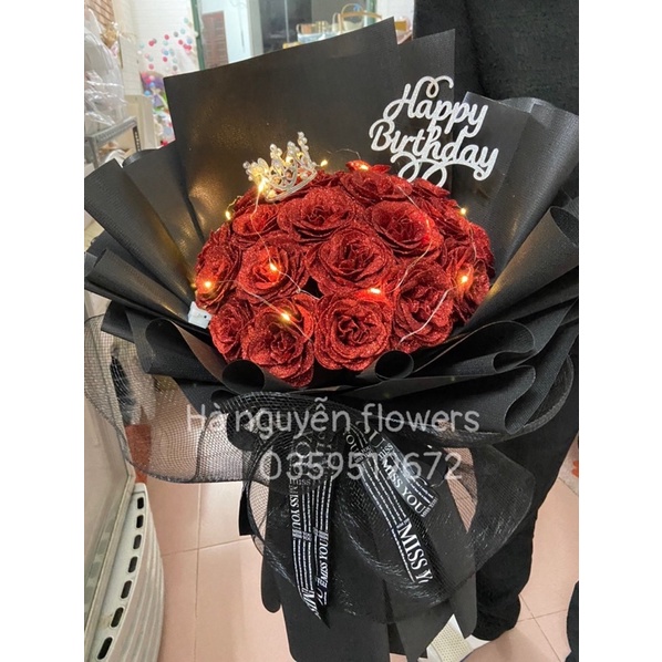 [Quà Tặng Sinh Nhật]_ Bó hoa hồng nhũ đỏ 25bông kết hợp vương miệng siểu xinh tặng kèm chữ và thiệp