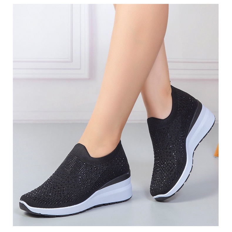 Giày thể thao nữ sneaker độn đế chất liệu vải đẹp màu trắng siêu nhẹ cho trung niên bảo hành 1 năm BN46 TIMAN
