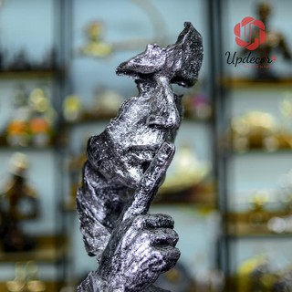 Tượng mặt người không nói