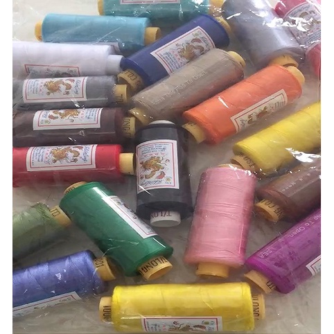 Lốc Gồm 10 Cuộn Chỉ May Loại Nhỏ Chiều Dài Cỡ 400m Nhiều Màu Khác Nhau Giao Hàng Ngẫu Nhiên