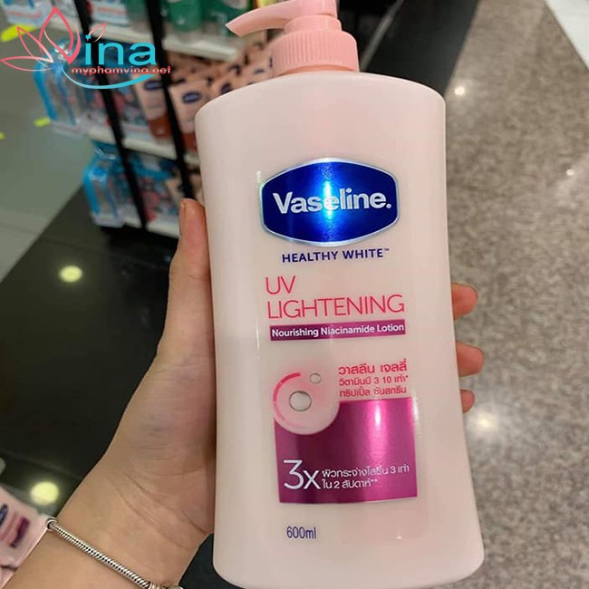 Vaseline dưỡng thể trắng da tác động 10X có chống nắng UV Thái Lan 600ml