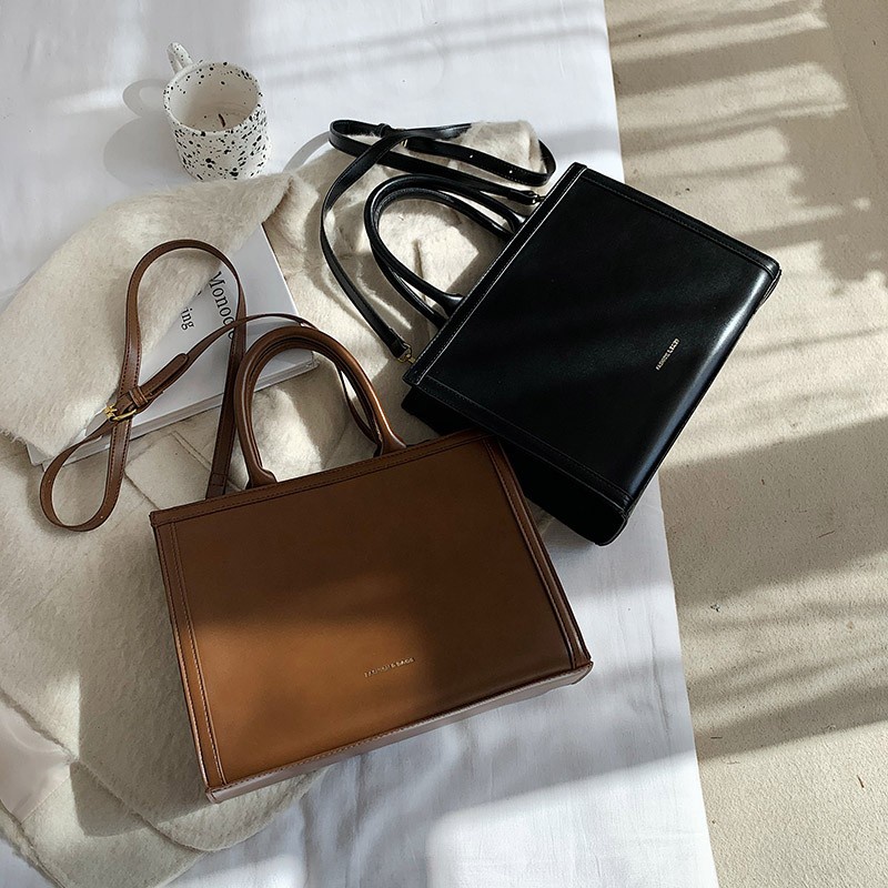 Túi đeo chéo IELGY ba chiều sức chứa lớn đơn giản dành cho nữ