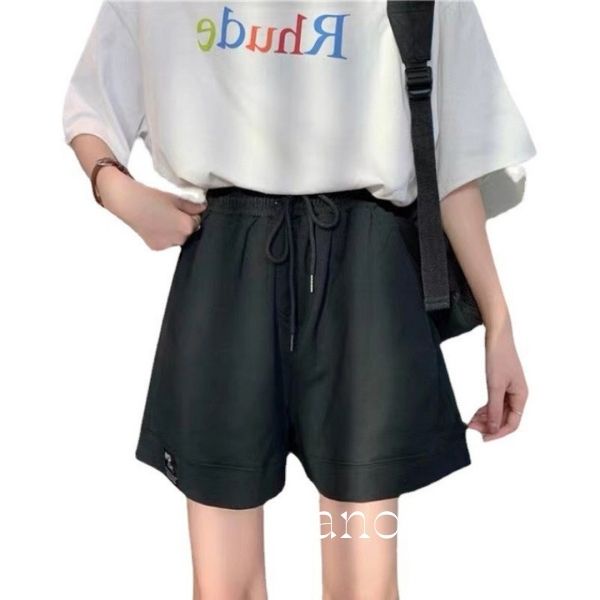 Quần đùi nữ - quần short nữ thể thao cá tính chất da cá đẹp - Mã Q618