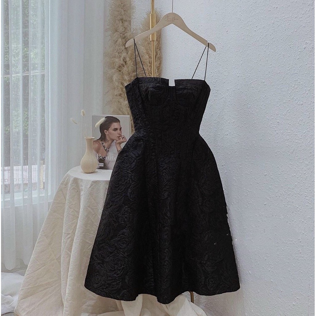 Đầm gấm 2 dây, đầm dự tiệc sang trọng Felicia | BigBuy360 - bigbuy360.vn