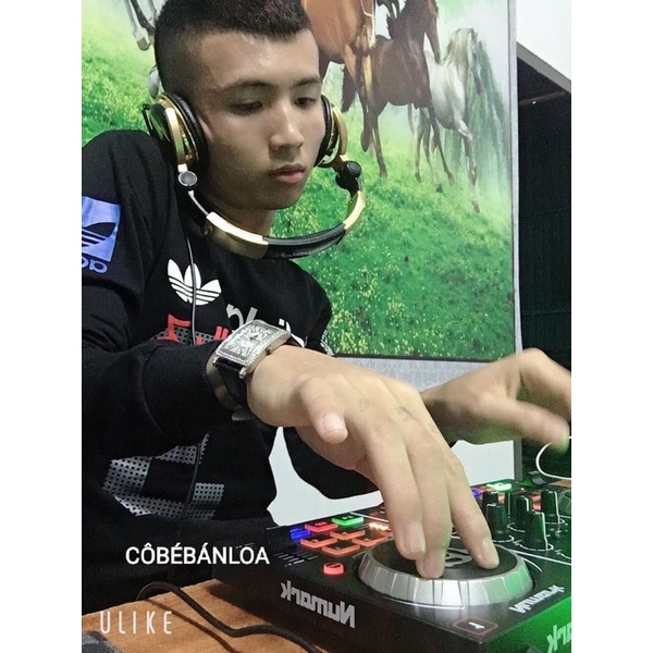 BÀN DJ NUMARK MIXTRACK III