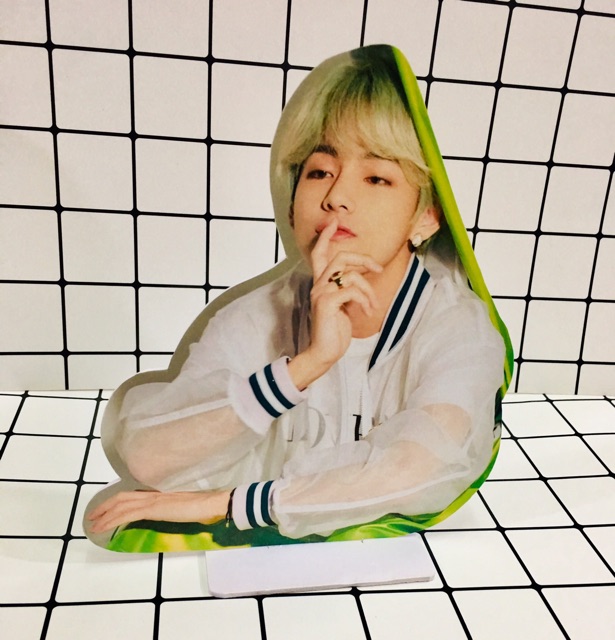 Tượng standee BTS để bàn