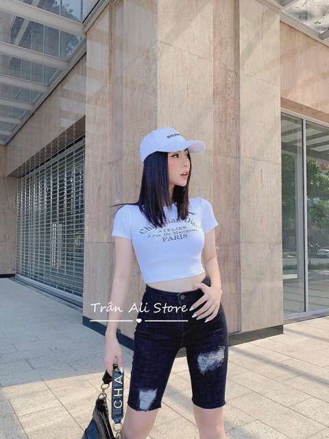 Áo thun lụa croptop chữ
