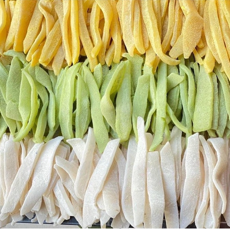 Mứt Dừa Non Dạng Miếng Vị Truyền Thống - Loại 1 Mới Dẻo - Khối lượng 500g