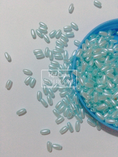 Khoảng 400 hạt cườm lúa nhỏ phủ màu bóng đẹp 10gr