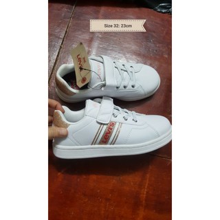 GIÀY LEVIS XUẤT DƯ BAO CHẤT