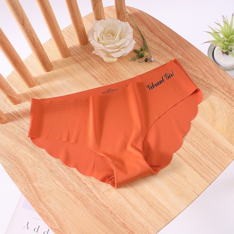 Quần lót đúc su không đường may viền sóng cao cấp 1028