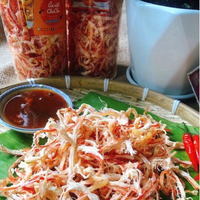 300gr Mực xé hấp nước dừa đậm đà nhâm nhi uống thêm li trà chanh rất ngon, tặng mắm me khi đặt 2 hủ, đồ ăn vặt Sài Gòn | BigBuy360 - bigbuy360.vn