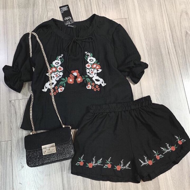 Set đũi thêu hoa