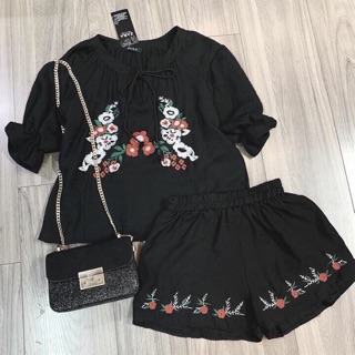 Set đũi thêu hoa
