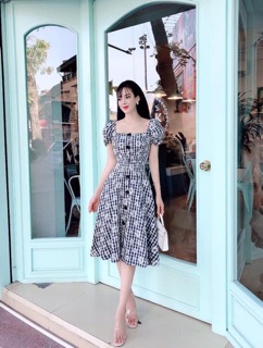 Váy Kẻ Hoa Cúc Hàng Thiết Kế