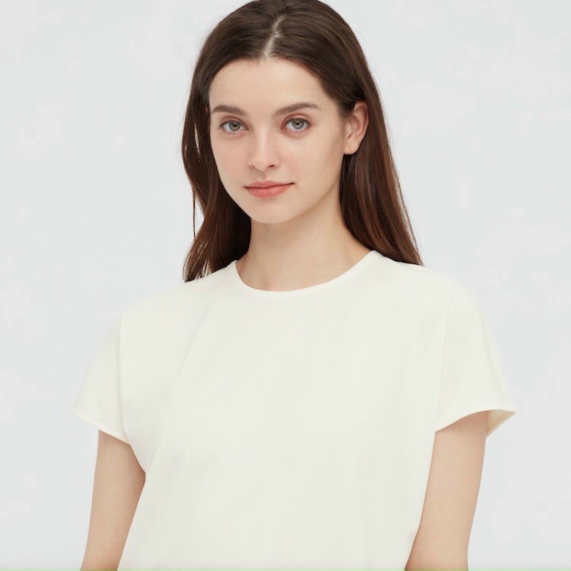 Áo kiểu phong cách cổ điển