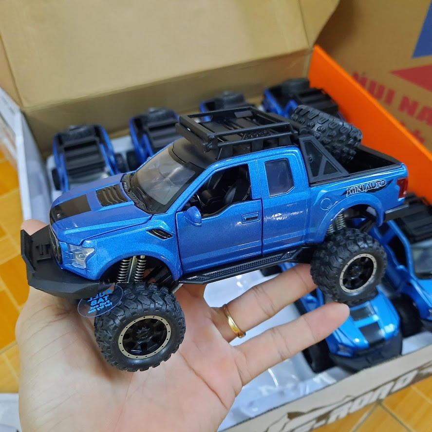 Mô Hình Xe ô tô Ford F150 Offroad đồ chơi trẻ em tỉ lệ 1:32 xe bằng hợp kim và nhựa có đèn và âm thanh động cơ