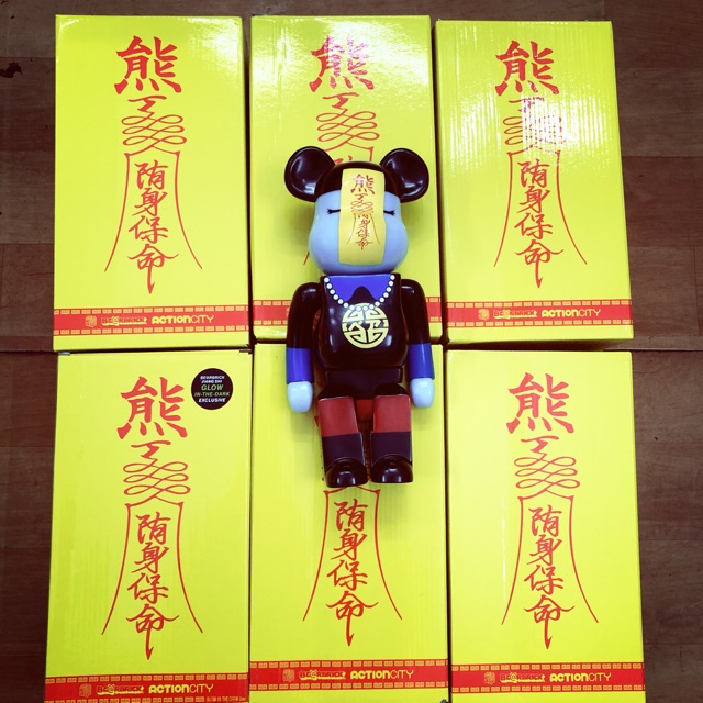 [ Ảnh tự chụp ] Bearbrick Cương Thi phát sáng bản 400%