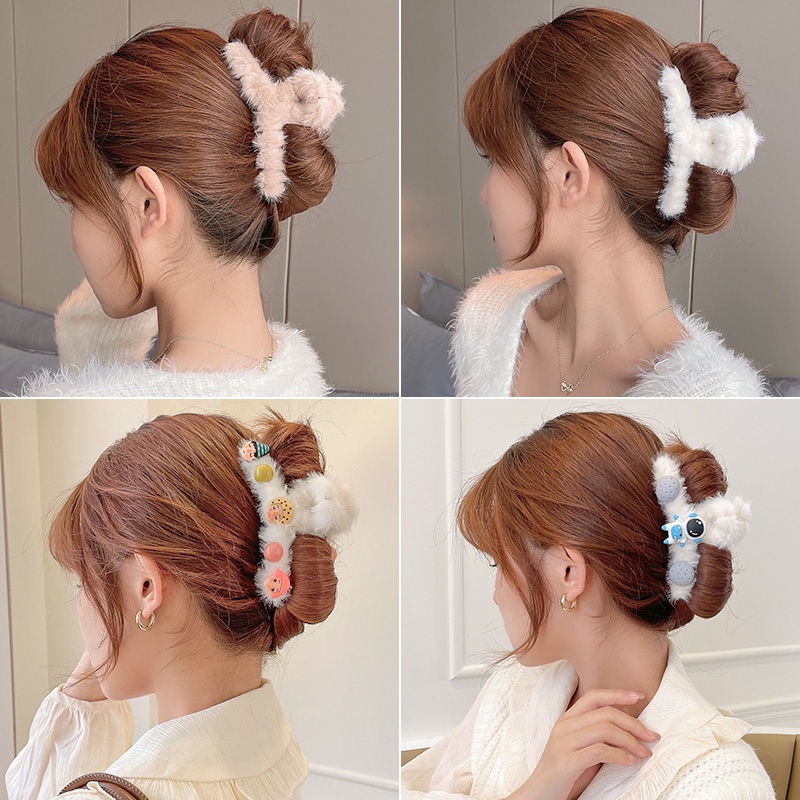 Kẹp Tóc Hình Trái Tim Phủ Lông Thời Trang Hàn Quốc