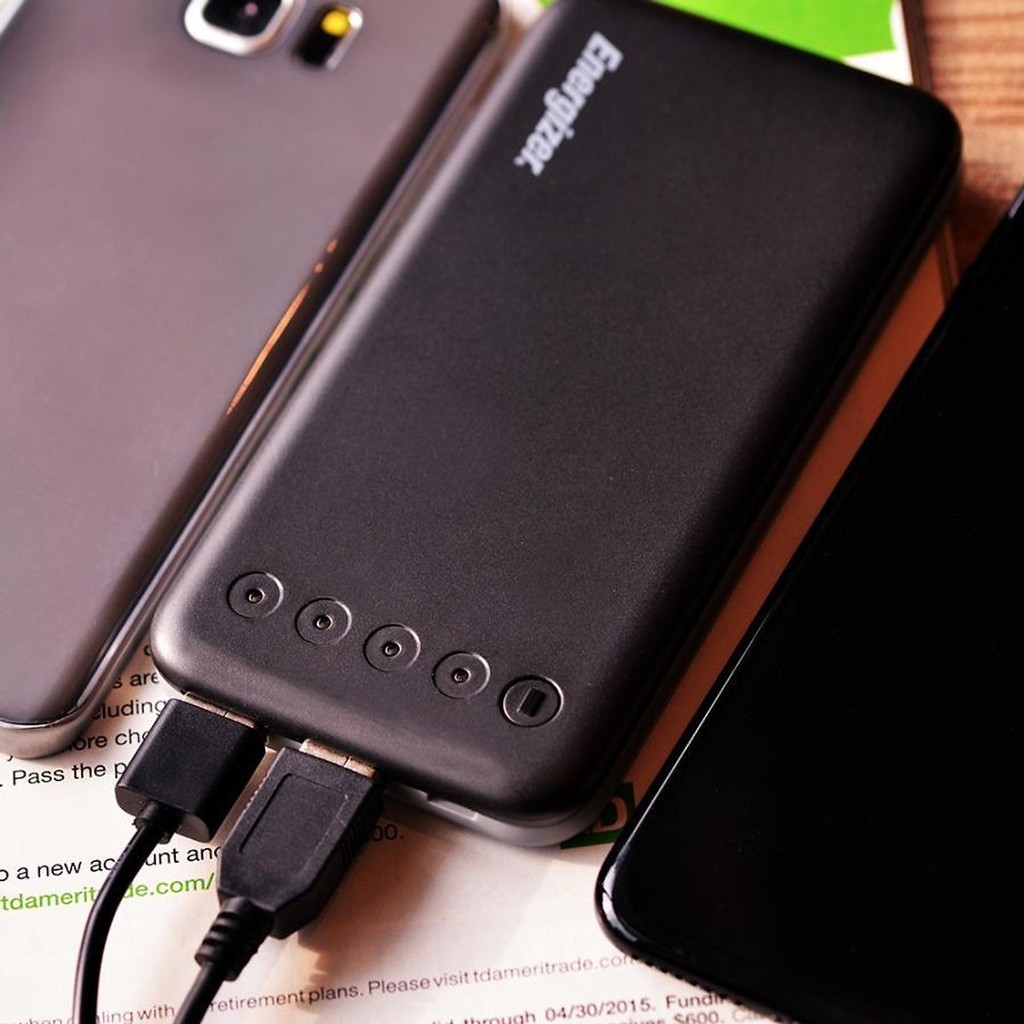 Pin Sạc Dự Phòng Energizer Chiến Binh 10.000mAh Lõi Lithium Polymer - UE10022