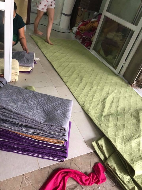 Ga spa theo kích thước khách đặt tặng gối nhiều màu | BigBuy360 - bigbuy360.vn