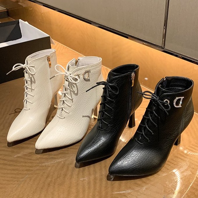 💖FULLBOX BOOT💖 Bốt nữ da gót nhọn chữ D | BigBuy360 - bigbuy360.vn